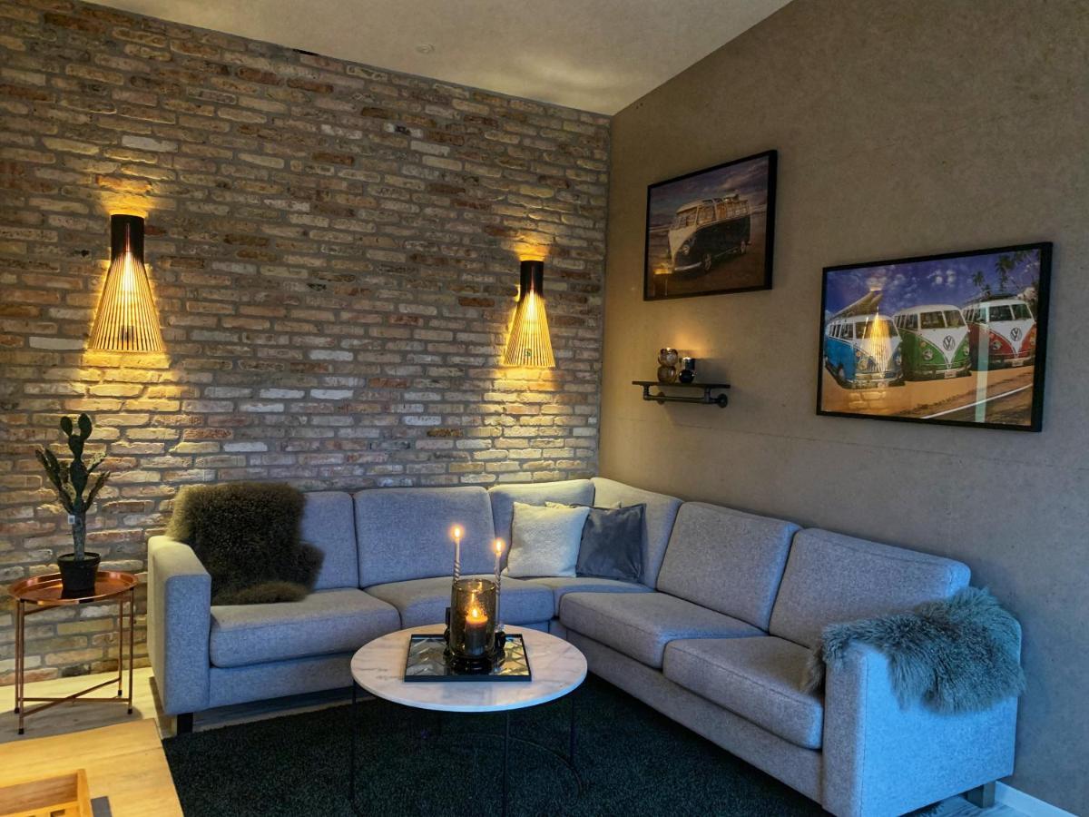 Broncks Apartment 1 - Modern 2-Bedroom In The Heart Of Tórshavn Zewnętrze zdjęcie