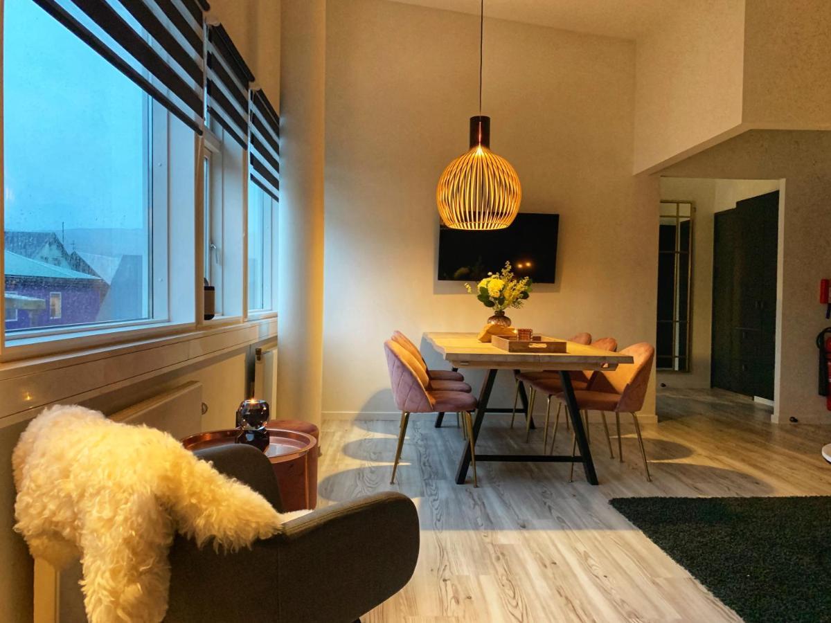 Broncks Apartment 1 - Modern 2-Bedroom In The Heart Of Tórshavn Zewnętrze zdjęcie