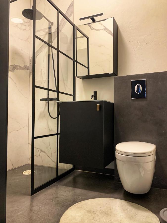 Broncks Apartment 1 - Modern 2-Bedroom In The Heart Of Tórshavn Zewnętrze zdjęcie