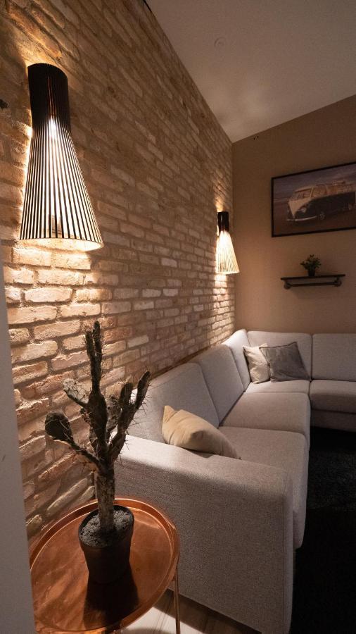 Broncks Apartment 1 - Modern 2-Bedroom In The Heart Of Tórshavn Zewnętrze zdjęcie