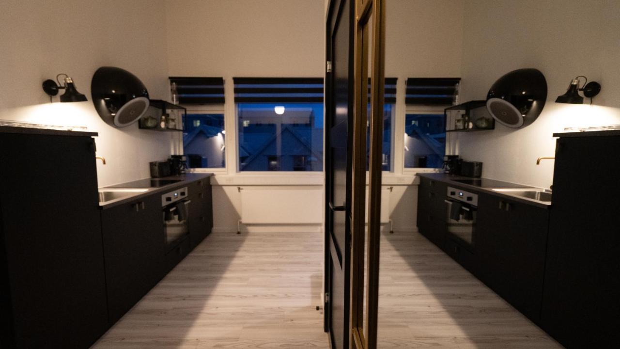 Broncks Apartment 1 - Modern 2-Bedroom In The Heart Of Tórshavn Zewnętrze zdjęcie